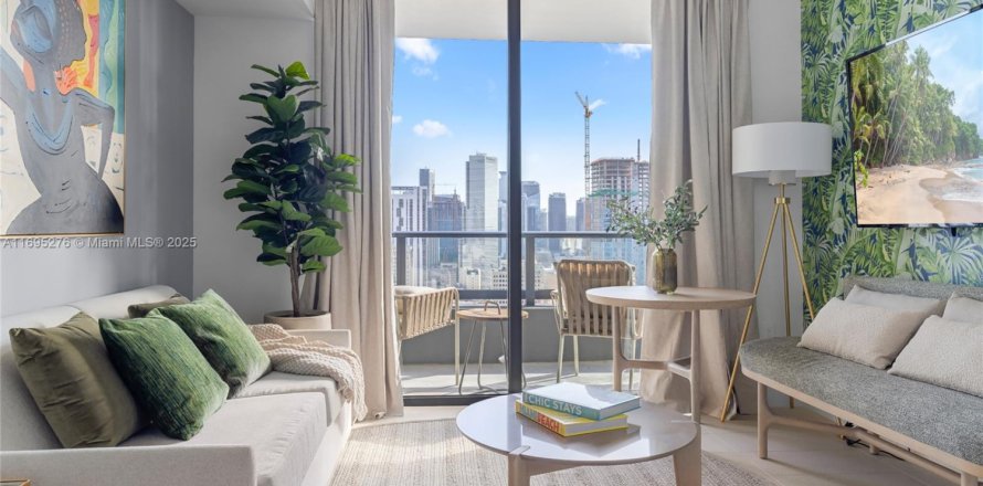 Condominio en Miami, Florida, 1 dormitorio  № 2013074