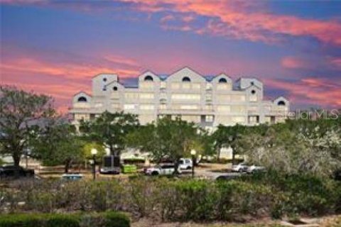 Condominio en venta en Clearwater, Florida, 1 dormitorio, 69.68 m2 № 2108401 - foto 3