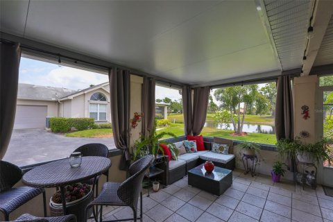Condo in Sun City Center, Florida, 2 bedrooms  № 1680379 - photo 21