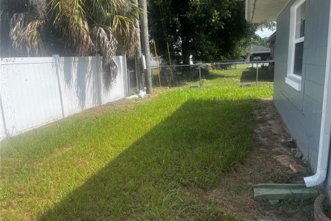House in Winter Haven, Florida 3 bedrooms, 161.19 sq.m. № 2266960 - photo 22