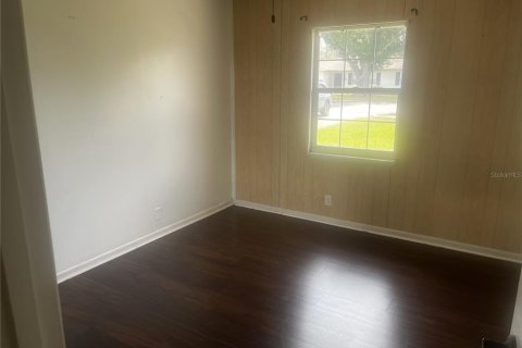 House in Winter Haven, Florida 3 bedrooms, 161.19 sq.m. № 2266960 - photo 4
