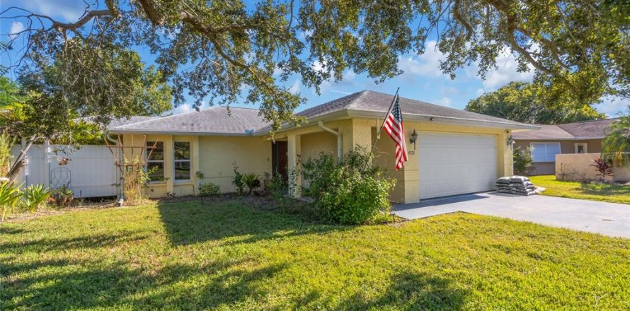 Villa ou maison à New Port Richey, Floride 2 chambres, 140.84 m2 № 2431047