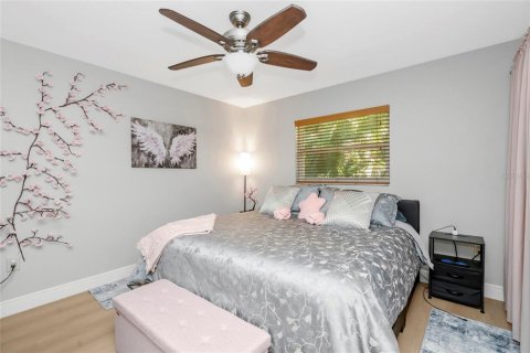 Villa ou maison à vendre à New Port Richey, Floride: 2 chambres, 140.84 m2 № 2431047 - photo 4
