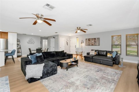Villa ou maison à vendre à New Port Richey, Floride: 2 chambres, 140.84 m2 № 2431047 - photo 22