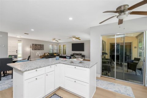 Villa ou maison à vendre à New Port Richey, Floride: 2 chambres, 140.84 m2 № 2431047 - photo 2