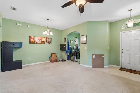 House in Wesley Chapel, Florida 3 bedrooms, 162.02 sq.m. № 2157872 - photo 6