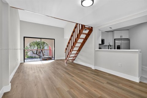 Снять в аренду кондоминиум в Майами, Флорида 2 спальни, 92.9м2, № 1946121 - фото 6