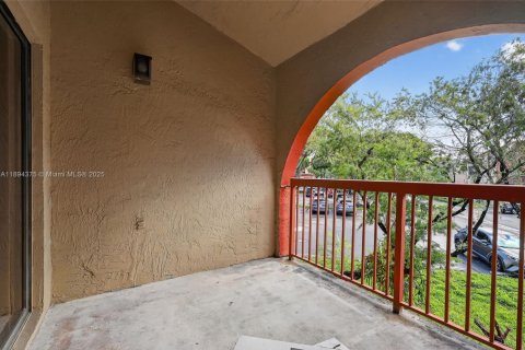 Снять в аренду кондоминиум в Майами, Флорида 2 спальни, 92.9м2, № 1946121 - фото 24