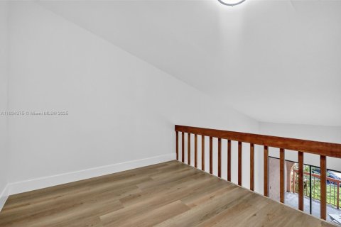 Снять в аренду кондоминиум в Майами, Флорида 2 спальни, 92.9м2, № 1946121 - фото 18