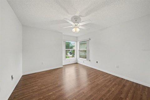 Villa ou maison à vendre à Leesburg, Floride: 3 chambres, 164.81 m2 № 2142070 - photo 19