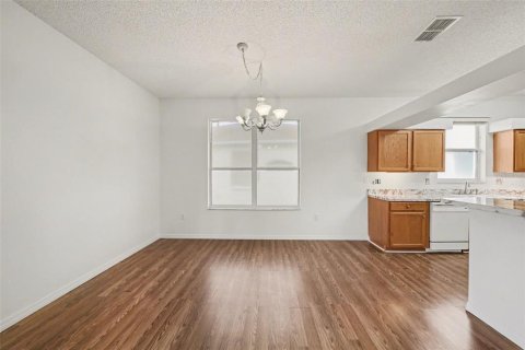 Villa ou maison à vendre à Leesburg, Floride: 3 chambres, 164.81 m2 № 2142070 - photo 6