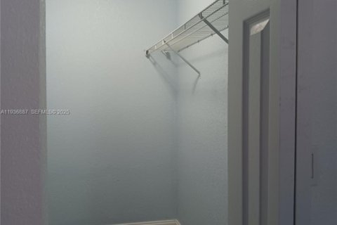 Condo in Pompano Beach, Florida, 2 bedrooms  № 1994806 - photo 6