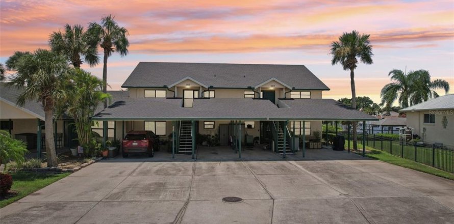 Condominio en Apollo Beach, Florida, 2 dormitorios № 1894928
