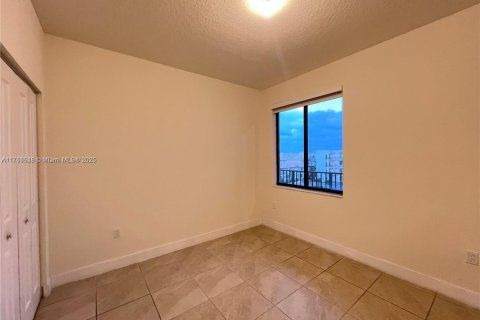 Copropriété à vendre à Doral, Floride: 3 chambres, 104.42 m2 № 1959842 - photo 11