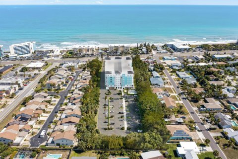 Condo in Satellite Beach, Florida, 3 bedrooms  № 2147259 - photo 11