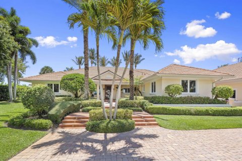 House in Stuart, Florida 4 bedrooms, 493.68 sq.m. № 2086670 - photo 11