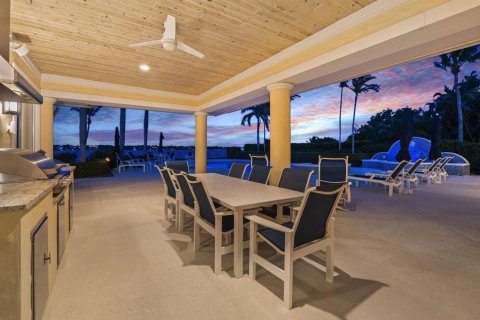 House in Stuart, Florida 4 bedrooms, 493.68 sq.m. № 2086670 - photo 27