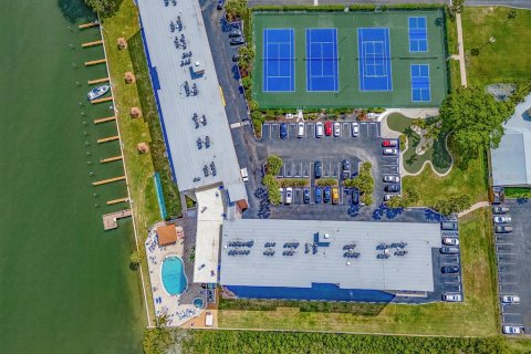 Condo in Indian Shores, Florida, 1 bedroom  № 2113414 - photo 19