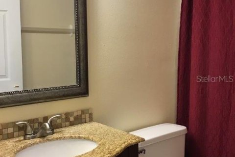 Villa ou maison à louer à Poinciana, Floride: 2 chambres, 112.78 m2 № 2425544 - photo 8