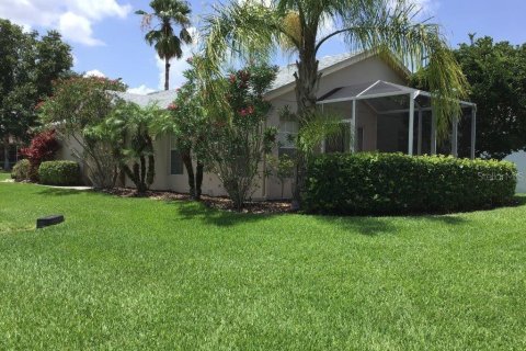 Villa ou maison à louer à Poinciana, Floride: 2 chambres, 112.78 m2 № 2425544 - photo 13