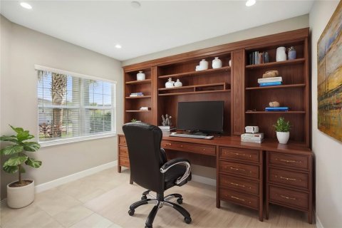 Villa ou maison à louer à Wimauma, Floride: 3 chambres, 209.22 m2 № 2425388 - photo 4