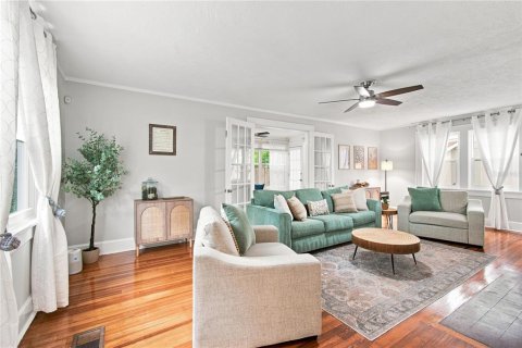 Villa ou maison à vendre à Saint Petersburg, Floride: 5 chambres, 245.73 m2 № 2350194 - photo 18