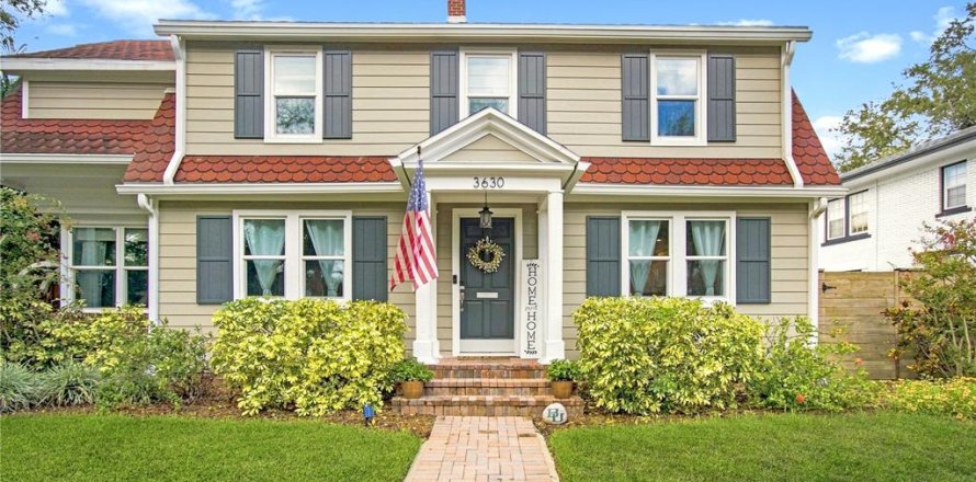 Villa ou maison à Saint Petersburg, Floride 5 chambres, 245.73 m2 № 2350194