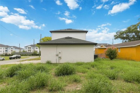 House in Orlando, Florida 4 bedrooms, 189.06 sq.m. № 2273317 - photo 29