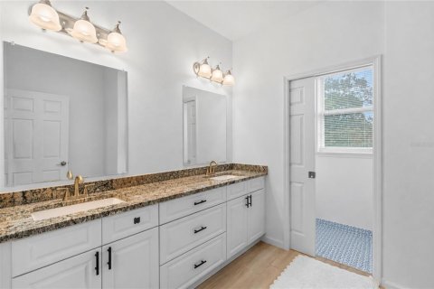 House in Orlando, Florida 4 bedrooms, 189.06 sq.m. № 2273317 - photo 20