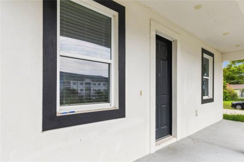 House in Orlando, Florida 4 bedrooms, 189.06 sq.m. № 2273317 - photo 3