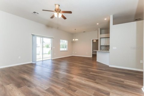 Villa ou maison à louer à Lakeland, Floride: 3 chambres, 190.36 m2 № 2406271 - photo 8