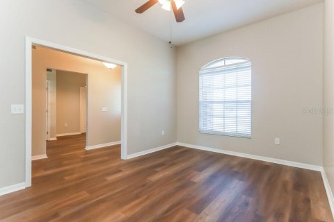 Villa ou maison à louer à Lakeland, Floride: 3 chambres, 190.36 m2 № 2406271 - photo 3