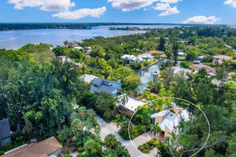 House in Sarasota, Florida 3 bedrooms, 341.97 sq.m. № 1532024 - photo 4