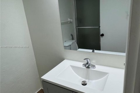 Copropriété à louer à Dania Beach, Floride: 2 chambres, 87.79 m2 № 2153519 - photo 23