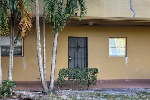 Copropriété à louer à Dania Beach, Floride: 2 chambres, 87.79 m2 № 2153519 - photo 3