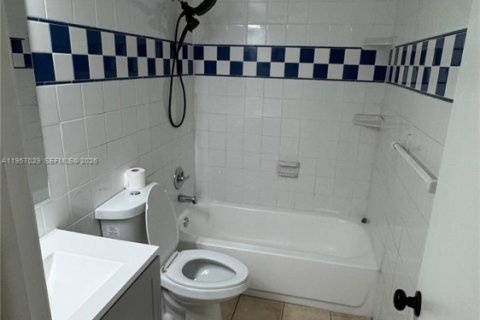 Copropriété à louer à Dania Beach, Floride: 2 chambres, 87.79 m2 № 2153519 - photo 12
