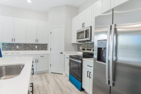 Casa en venta en Ocala, Florida, 4 dormitorios, 167.41 m2 № 1901528 - foto 8
