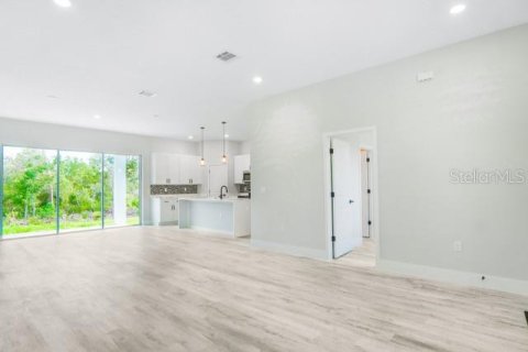 Casa en venta en Ocala, Florida, 4 dormitorios, 167.41 m2 № 1901528 - foto 5