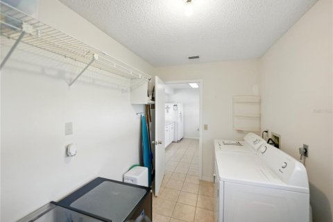 House in Lakeland, Florida 2 bedrooms, 100.98 sq.m. № 1640141 - photo 20