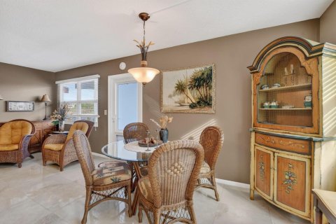 Condominio en venta en Deerfield Beach, Florida, 2 dormitorios, 85.01 m2 № 2170037 - foto 12