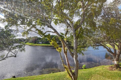 Condominio en venta en Deerfield Beach, Florida, 2 dormitorios, 85.01 m2 № 2170037 - foto 9
