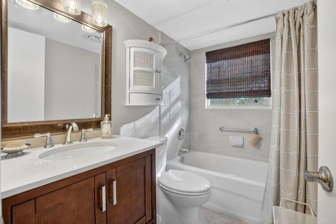 Condominio en venta en Deerfield Beach, Florida, 2 dormitorios, 85.01 m2 № 2170037 - foto 17