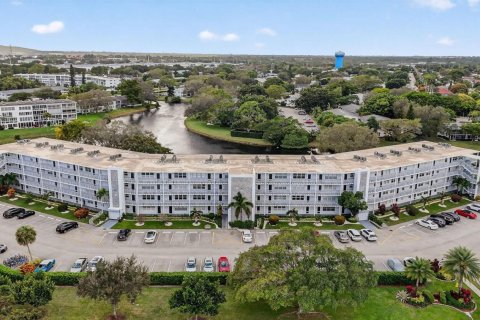 Condominio en venta en Deerfield Beach, Florida, 2 dormitorios, 85.01 m2 № 2170037 - foto 25