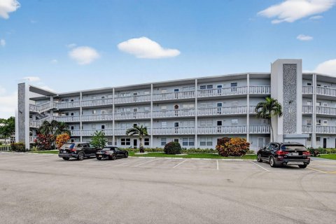Condominio en venta en Deerfield Beach, Florida, 2 dormitorios, 85.01 m2 № 2170037 - foto 24