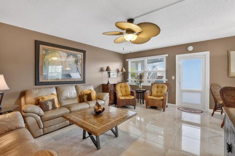 Condominio en venta en Deerfield Beach, Florida, 2 dormitorios, 85.01 m2 № 2170037 - foto 2