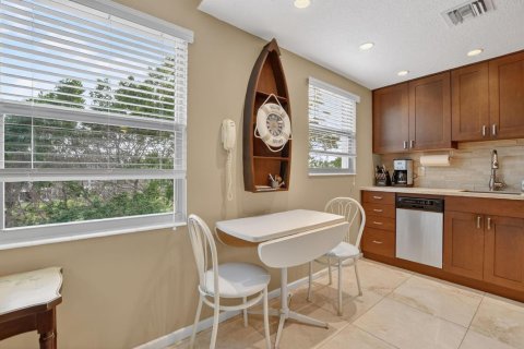 Condominio en venta en Deerfield Beach, Florida, 2 dormitorios, 85.01 m2 № 2170037 - foto 13