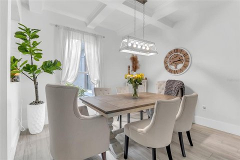 Villa ou maison à vendre à Kissimmee, Floride: 4 chambres, 235.04 m2 № 2208092 - photo 6