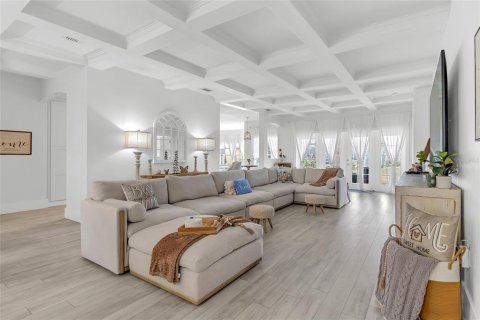 Villa ou maison à vendre à Kissimmee, Floride: 4 chambres, 235.04 m2 № 2208092 - photo 3