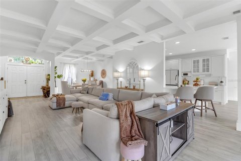 Villa ou maison à vendre à Kissimmee, Floride: 4 chambres, 235.04 m2 № 2208092 - photo 5