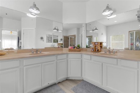 Villa ou maison à vendre à Kissimmee, Floride: 4 chambres, 235.04 m2 № 2208092 - photo 25